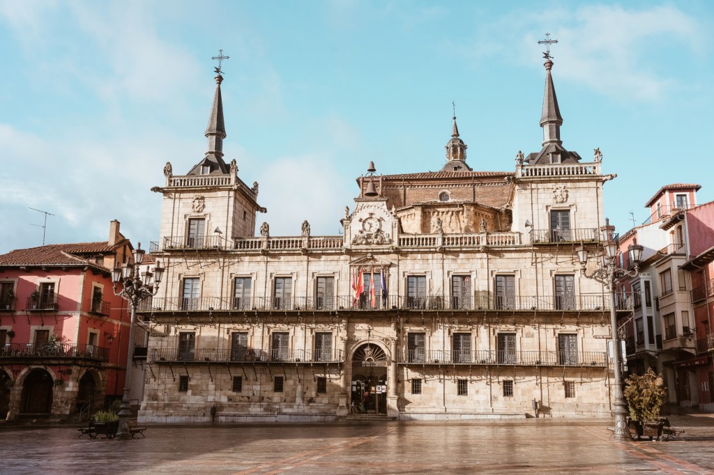 Más allá de Malasaña: los barrios más molones de España