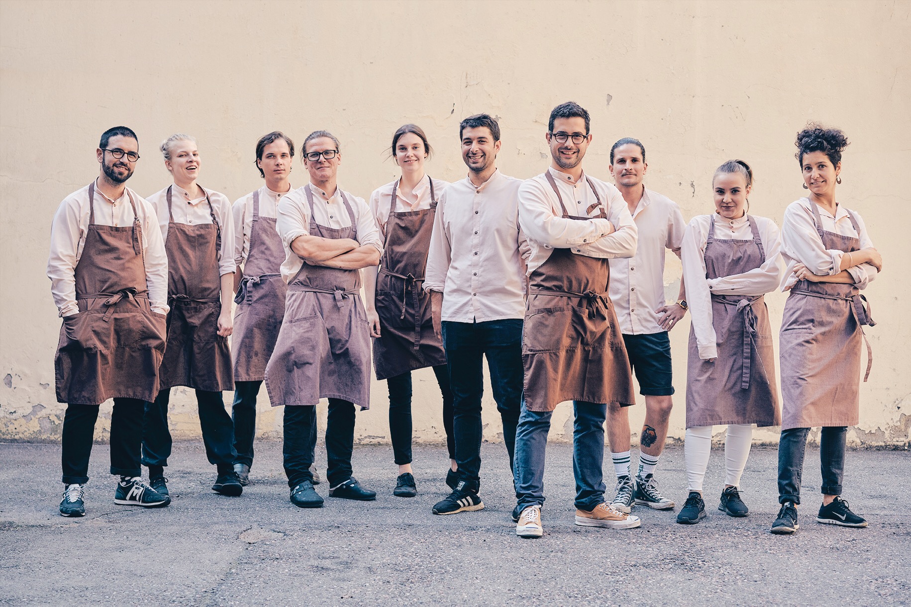 Un ristorante di cucina spagnola e altri luoghi che restituiscono qualcosa indietro alla comunità