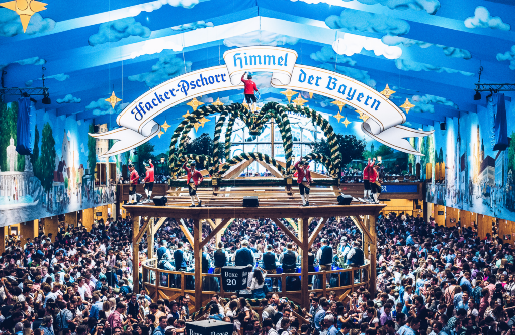 Oktoberfest 2022: vivi il ritorno della festa della birra di Monaco