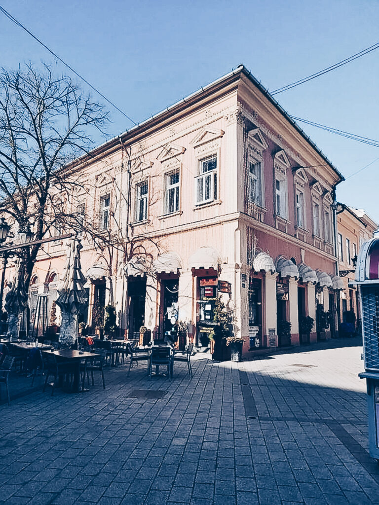 Brücken bauen in Novi Sad: Sehenswürdigkeiten und mehr